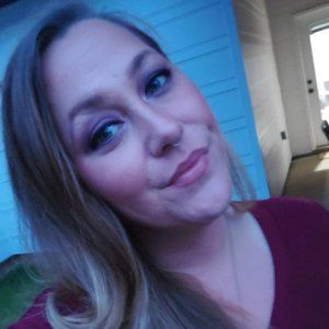 Meet your Posher, Alicia